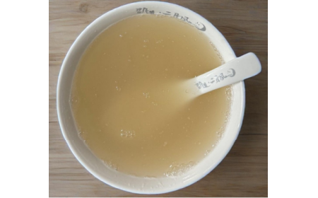 夏日解暑，這碗冷藏的野生葛根粉藏著自然的清涼答案?